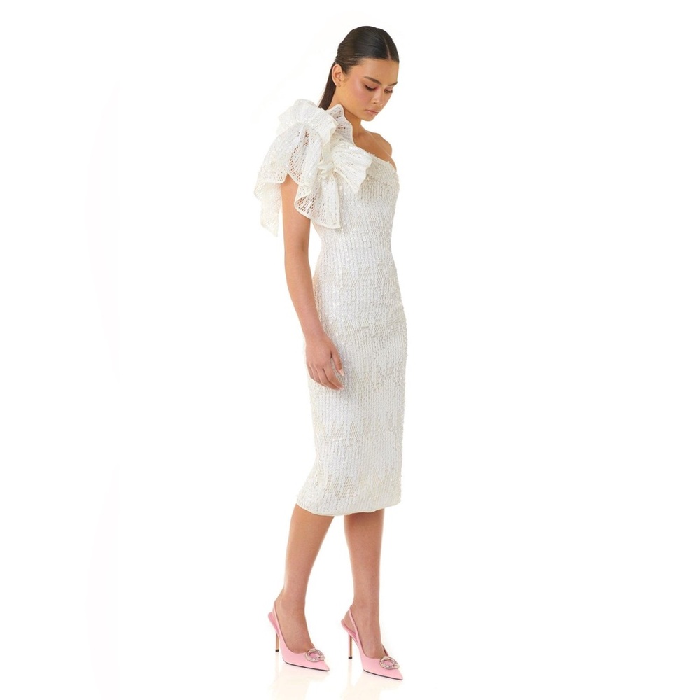 ELIYA THE LABEL 'Olivia' Sequin Midi Dress in White - Picture 2 of 9